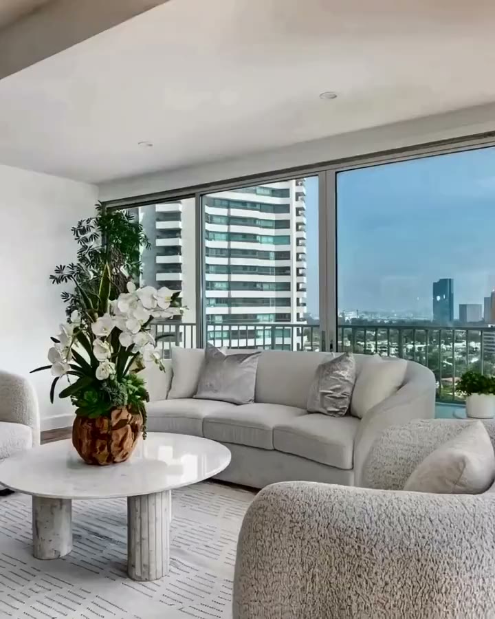 The property on video, in a sponsored post.